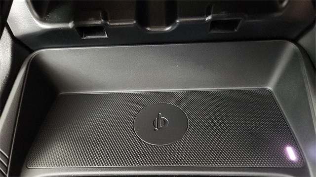 2025 Mazda CX-50 2.5 S Preferred Package Image 36 of 38