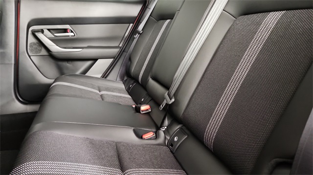 2025 Mazda CX-50 2.5 S Preferred Package Image 15 of 38