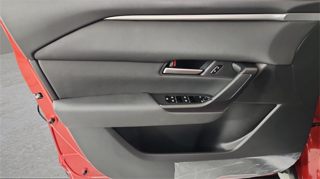 2025 Mazda CX-50 2.5 S Preferred Package Image 28 of 38