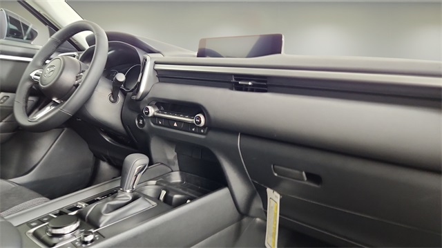 2025 Mazda CX-50 2.5 S Preferred Package Image 18 of 38