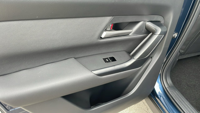 Vehicle image 26 of 41