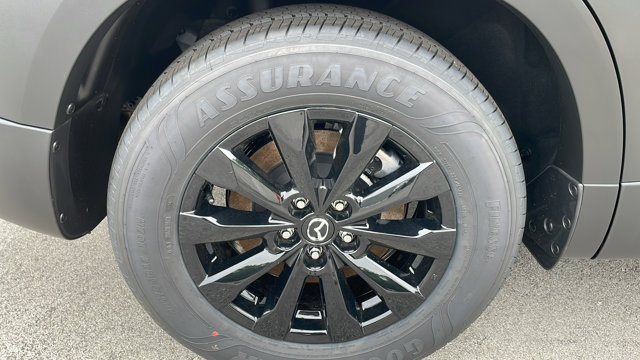 Vehicle image 9 of 41