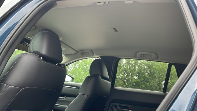 Vehicle image 16 of 41
