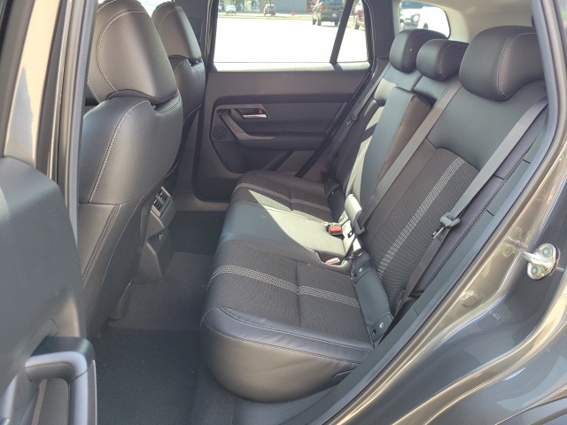 2025 Mazda CX-50 2.5 S Preferred Package Image 13 of 24