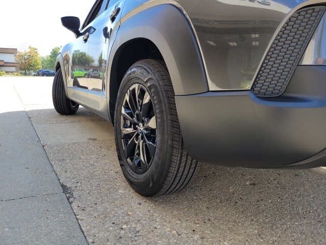 2025 Mazda CX-50 2.5 S Preferred Package Image 9 of 24