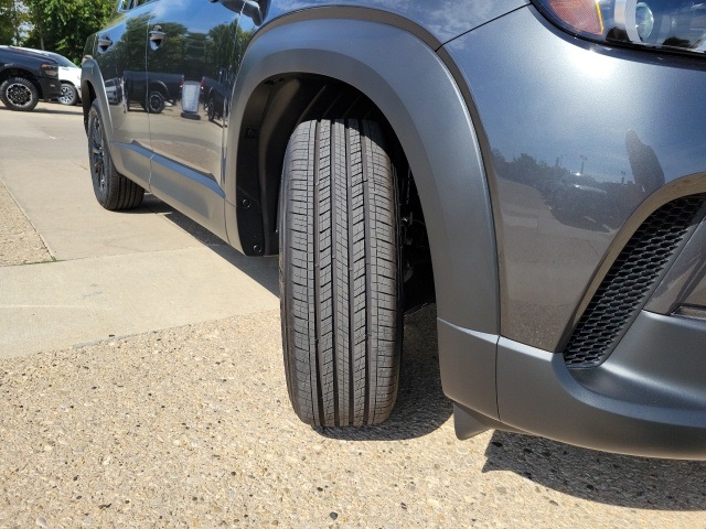 2025 Mazda CX-50 2.5 S Preferred Package Image 10 of 24