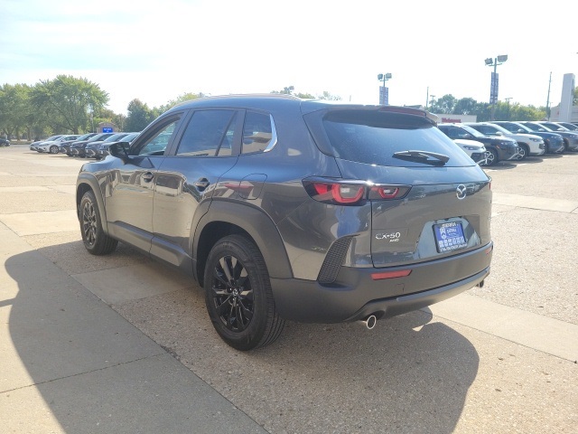 2025 Mazda CX-50 2.5 S Preferred Package Image 7 of 24
