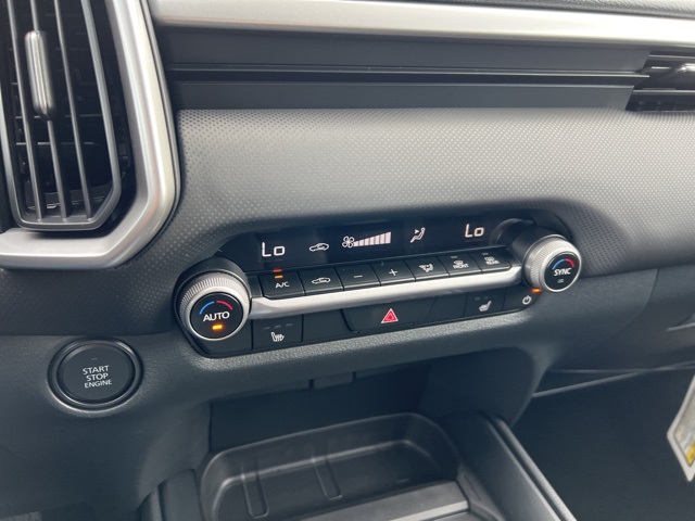 2025 Mazda CX-50 2.5 S Preferred Package Image 35 of 38