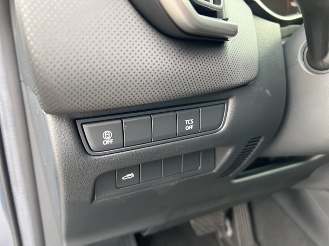 2025 Mazda CX-50 2.5 S Preferred Package Image 33 of 38