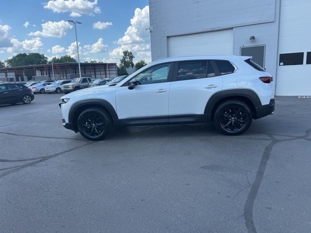 2025 Mazda CX-50 2.5 S Preferred Package Image 18 of 35