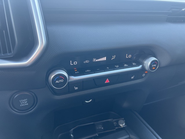 2025 Mazda CX-50 2.5 S Preferred Package Image 26 of 35