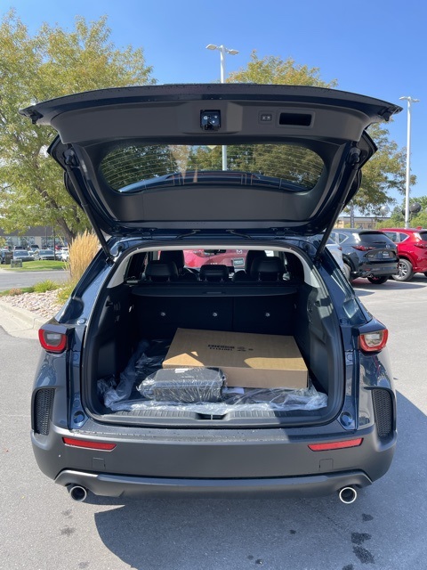 2025 Mazda CX-50 2.5 S Preferred Package Image 9 of 13