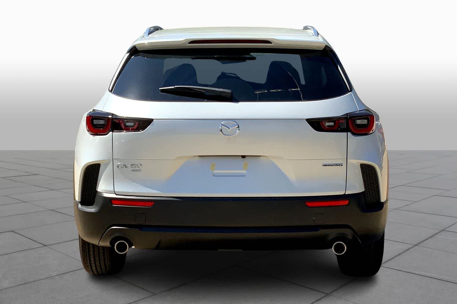 2025 Mazda CX-50 2.5 S Preferred Package Image 4 of 19