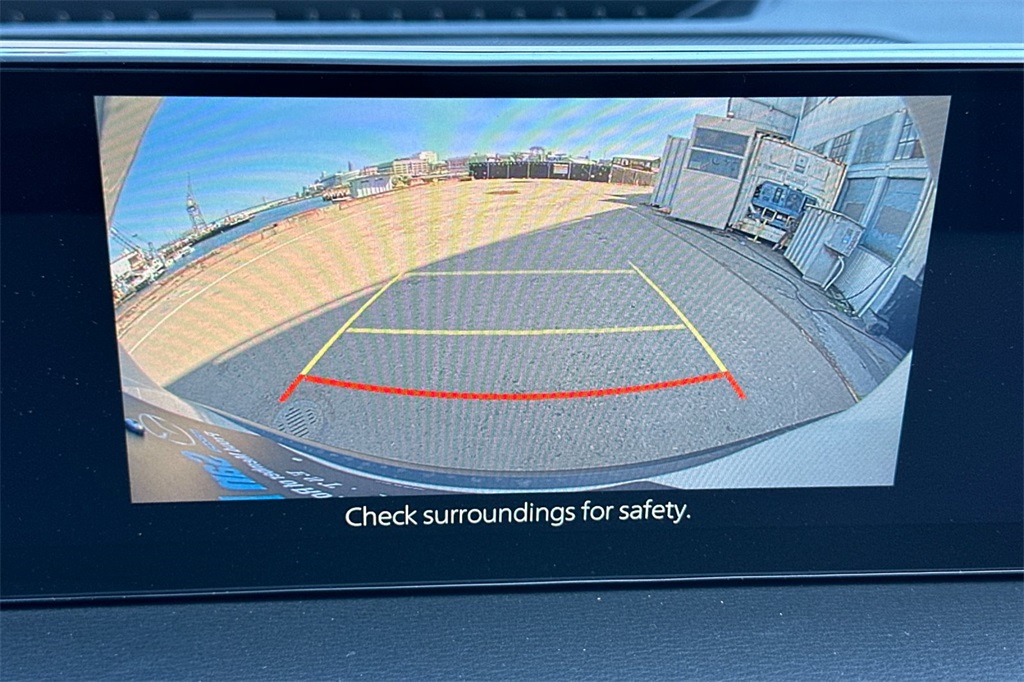 2025 Mazda CX-50 2.5 S Preferred Package Image 15 of 22