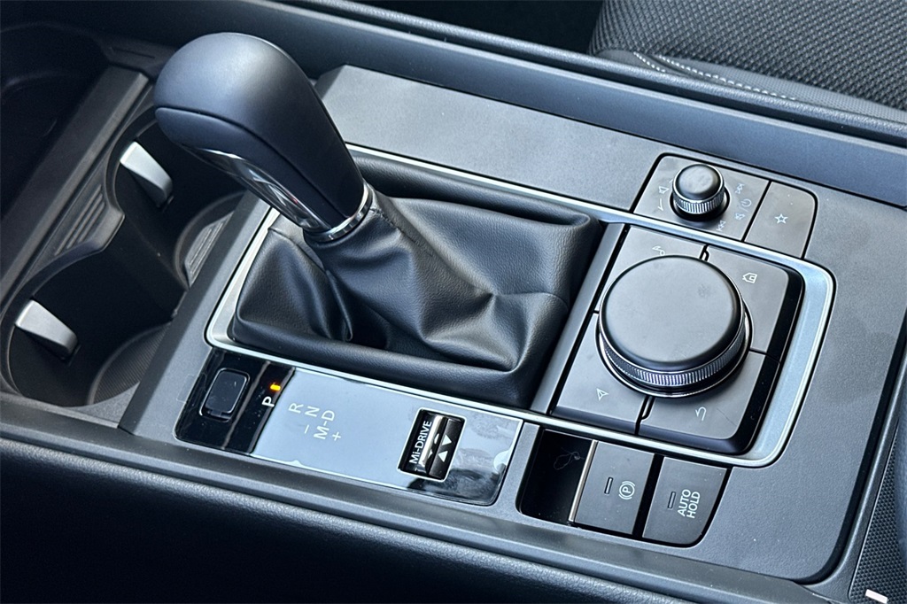 2025 Mazda CX-50 2.5 S Preferred Package Image 16 of 22