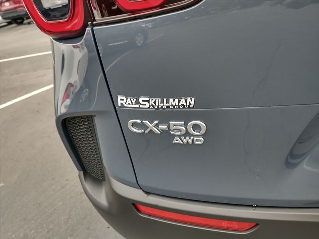 Vehicle image 27 of 28