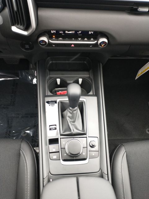 Vehicle image 11 of 28