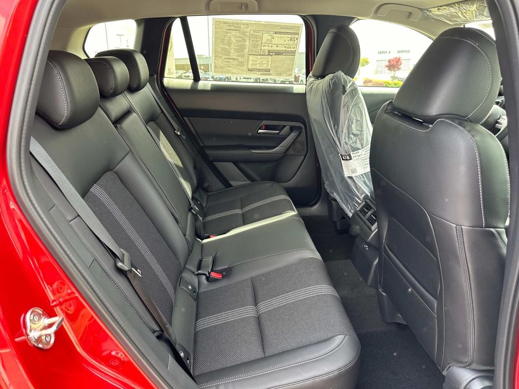 Vehicle image 24 of 35