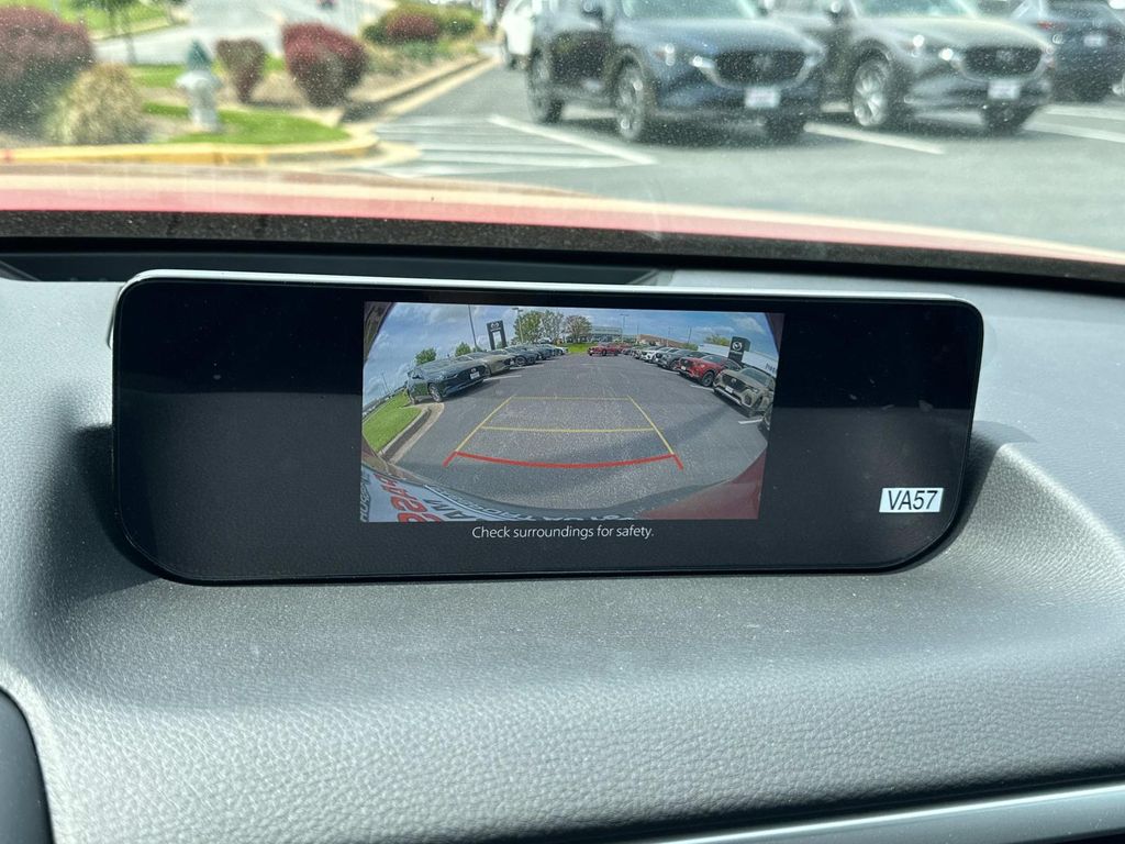 Vehicle image 8 of 35