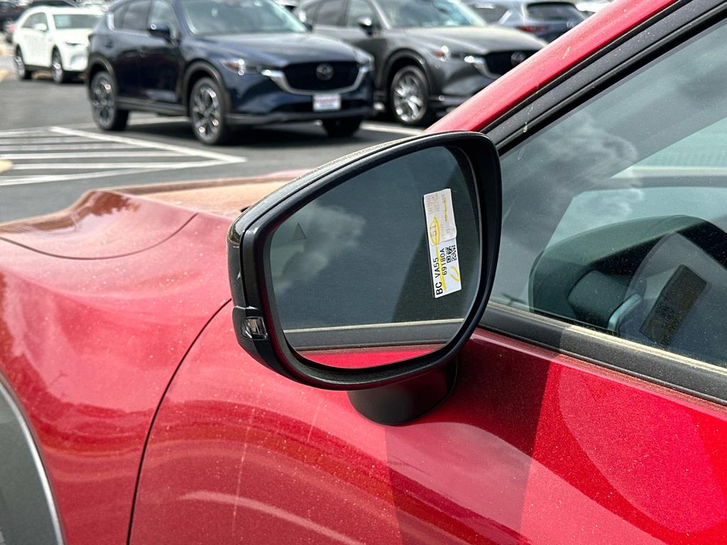 Vehicle image 29 of 35