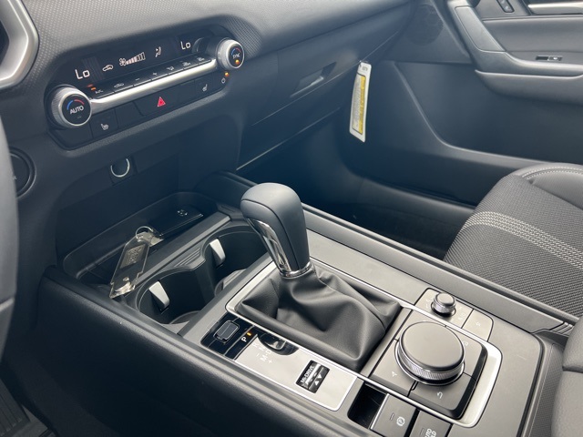 2025 Mazda CX-50 2.5 S Preferred Package Image 34 of 44