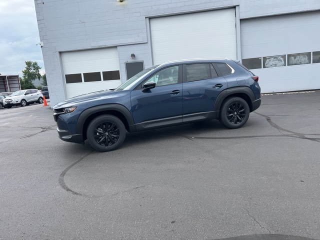 2025 Mazda CX-50 2.5 S Preferred Package Image 2 of 44