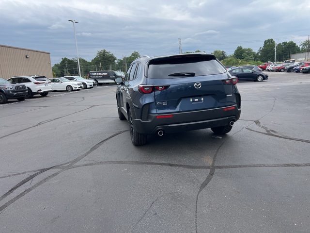 2025 Mazda CX-50 2.5 S Preferred Package Image 17 of 44