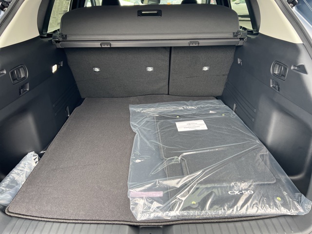 2025 Mazda CX-50 2.5 S Preferred Package Image 27 of 44