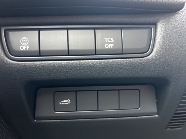 2025 Mazda CX-50 2.5 S Preferred Package Image 39 of 44