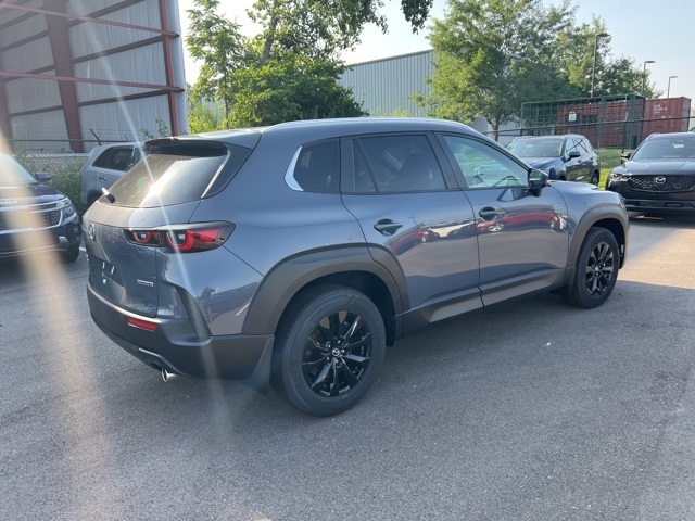 2025 Mazda CX-50 2.5 S Preferred Package Image 11 of 35