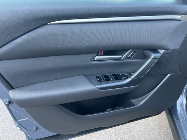 2025 Mazda CX-50 2.5 S Preferred Package Image 24 of 35