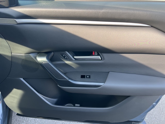 2025 Mazda CX-50 2.5 S Preferred Package Image 27 of 35