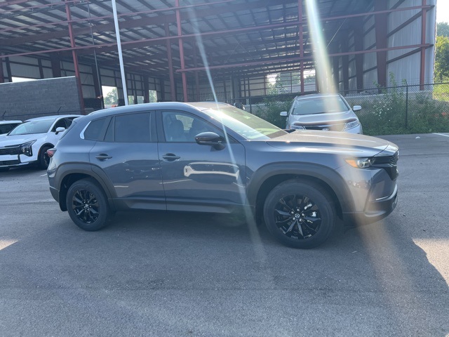 2025 Mazda CX-50 2.5 S Preferred Package Image 8 of 35