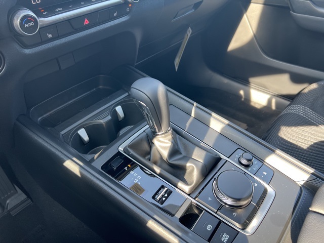2025 Mazda CX-50 2.5 S Preferred Package Image 23 of 35
