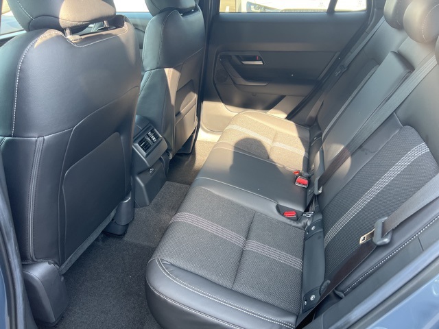 2025 Mazda CX-50 2.5 S Preferred Package Image 18 of 35