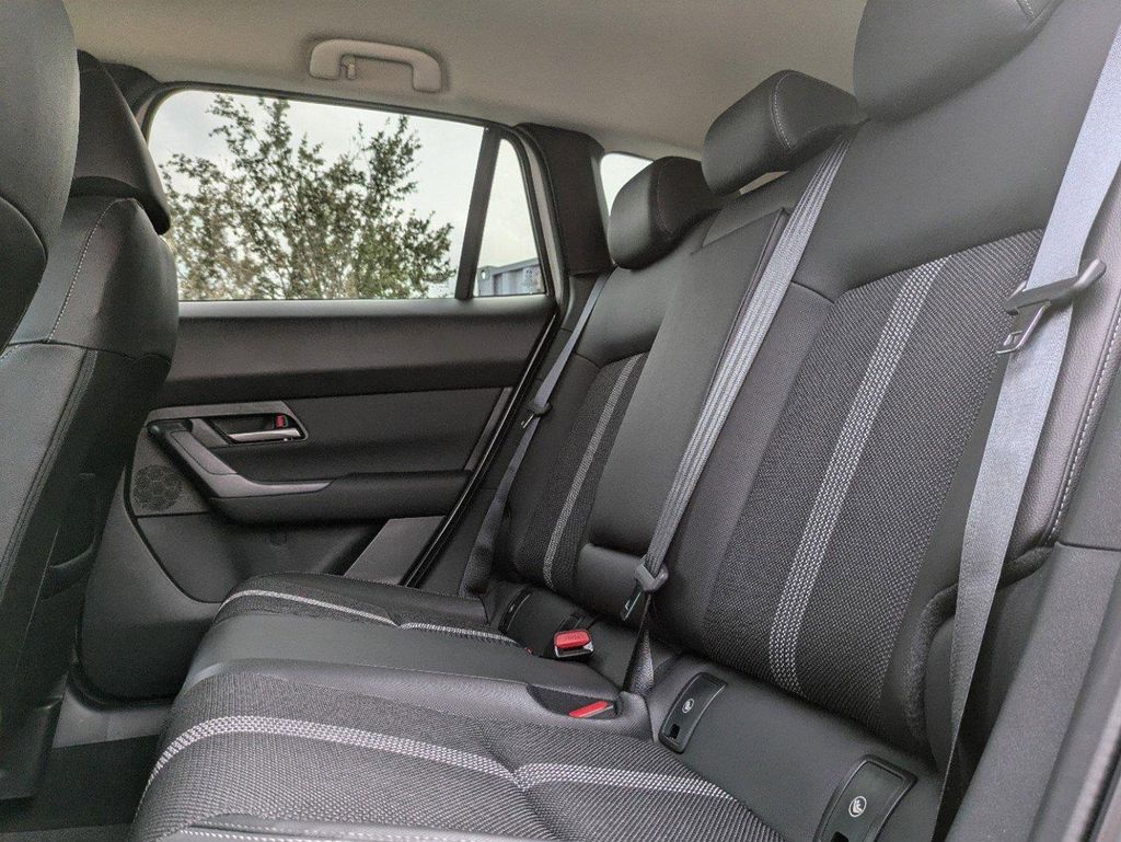 2025 Mazda CX-50 2.5 S Preferred Package Image 20 of 42