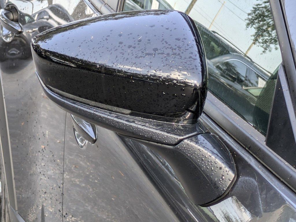 2025 Mazda CX-50 2.5 S Preferred Package Image 37 of 42