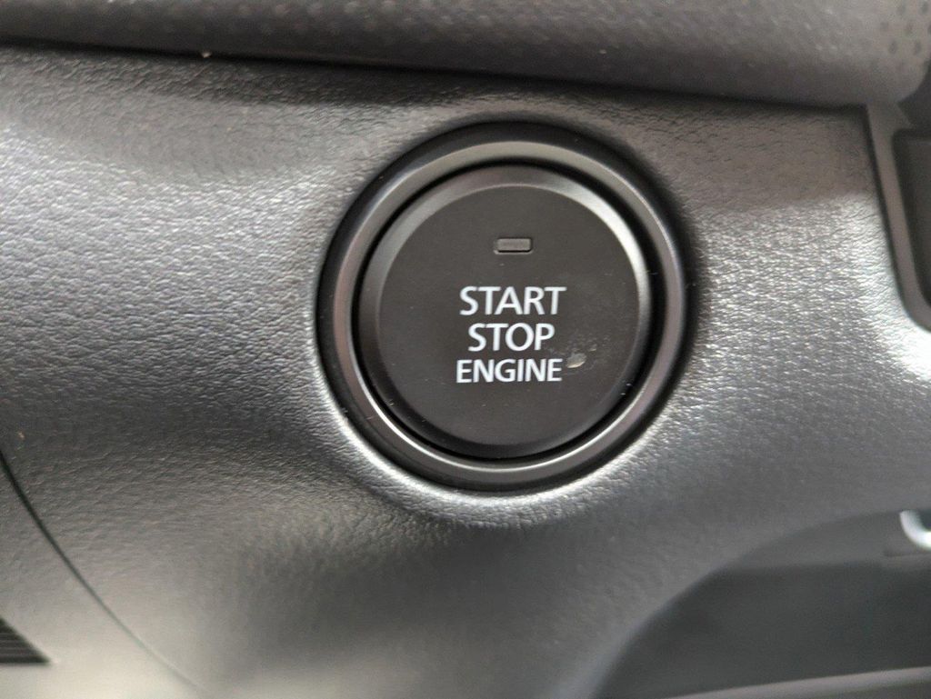 2025 Mazda CX-50 2.5 S Preferred Package Image 34 of 42