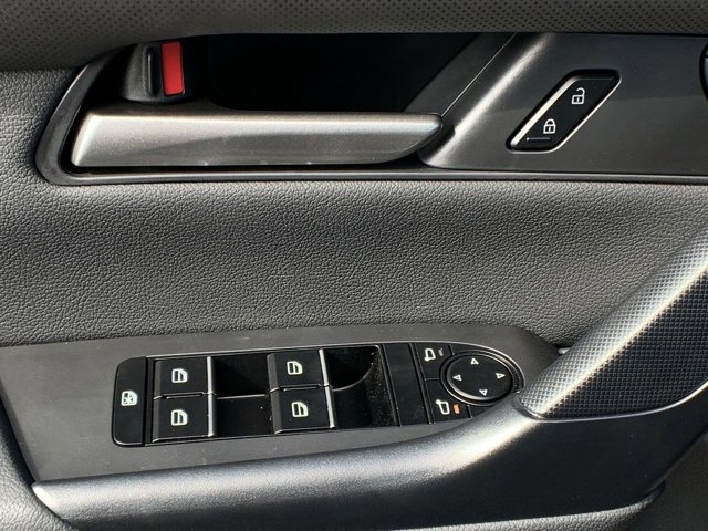 2025 Mazda CX-50 2.5 S Preferred Package Image 33 of 48