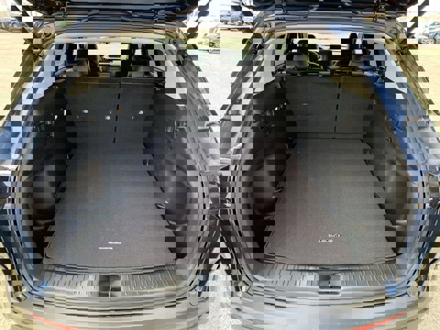 2025 Mazda CX-50 2.5 S Preferred Package Image 17 of 48