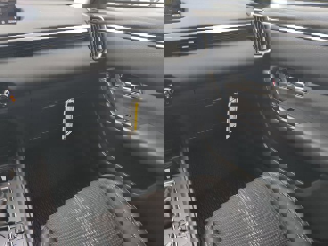 Vehicle image 15 of 27