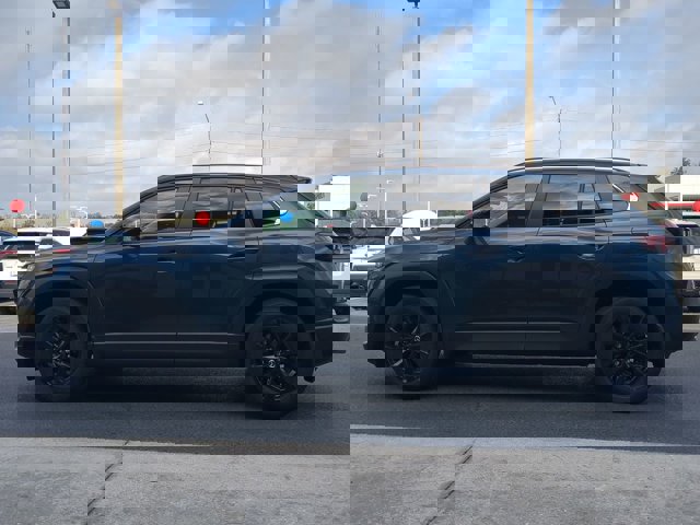 Vehicle image 8 of 27