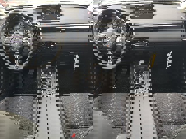 Vehicle image 13 of 27
