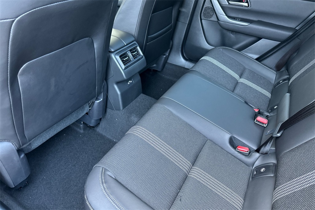 2025 Mazda CX-50 2.5 S Preferred Package Image 9 of 22