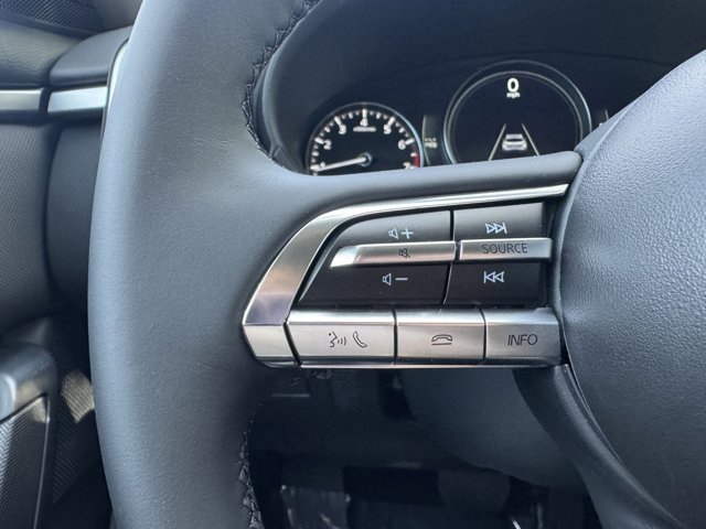 Vehicle image 35 of 48