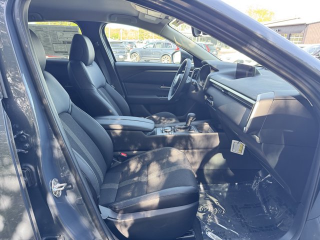 Vehicle image 15 of 48