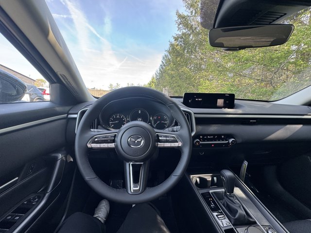 Vehicle image 13 of 48