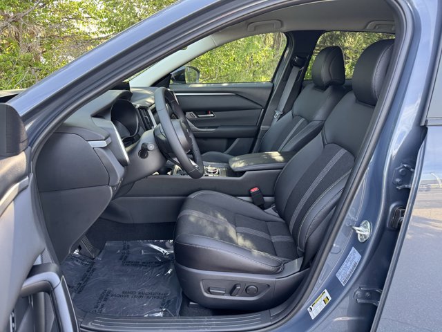 Vehicle image 10 of 48