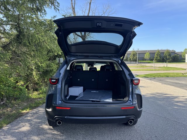 Vehicle image 21 of 48