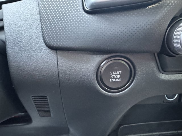 Vehicle image 39 of 48